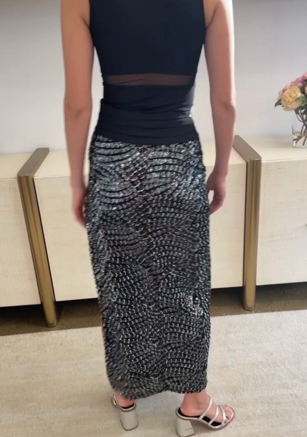 Black and Silver Sequins Crepe Skirt - Arianne Elmy